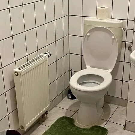 Monteurapartment In Bis 4 Personen Apartmán Lipsko